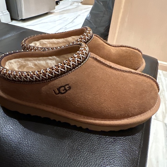 UGG Tasman II kids slippers - Picture 2 of 3